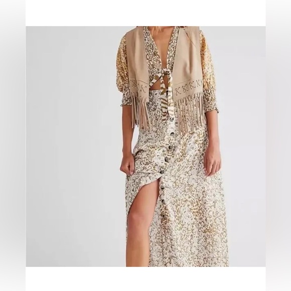 Free people string of hearts printed maxi dress. Size XS - Picture 3 of 15